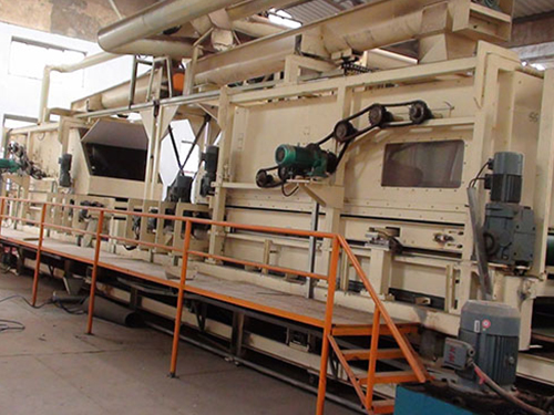 分級式刨花鋪裝機